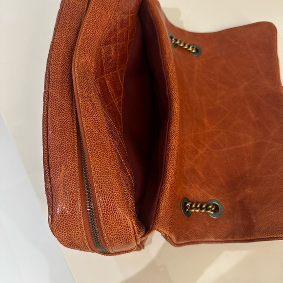 CHANEL Shiva Burnt Orange Shoulder Bag with Quilted Design and Gold-Toned Logo - Picture 5 of 16